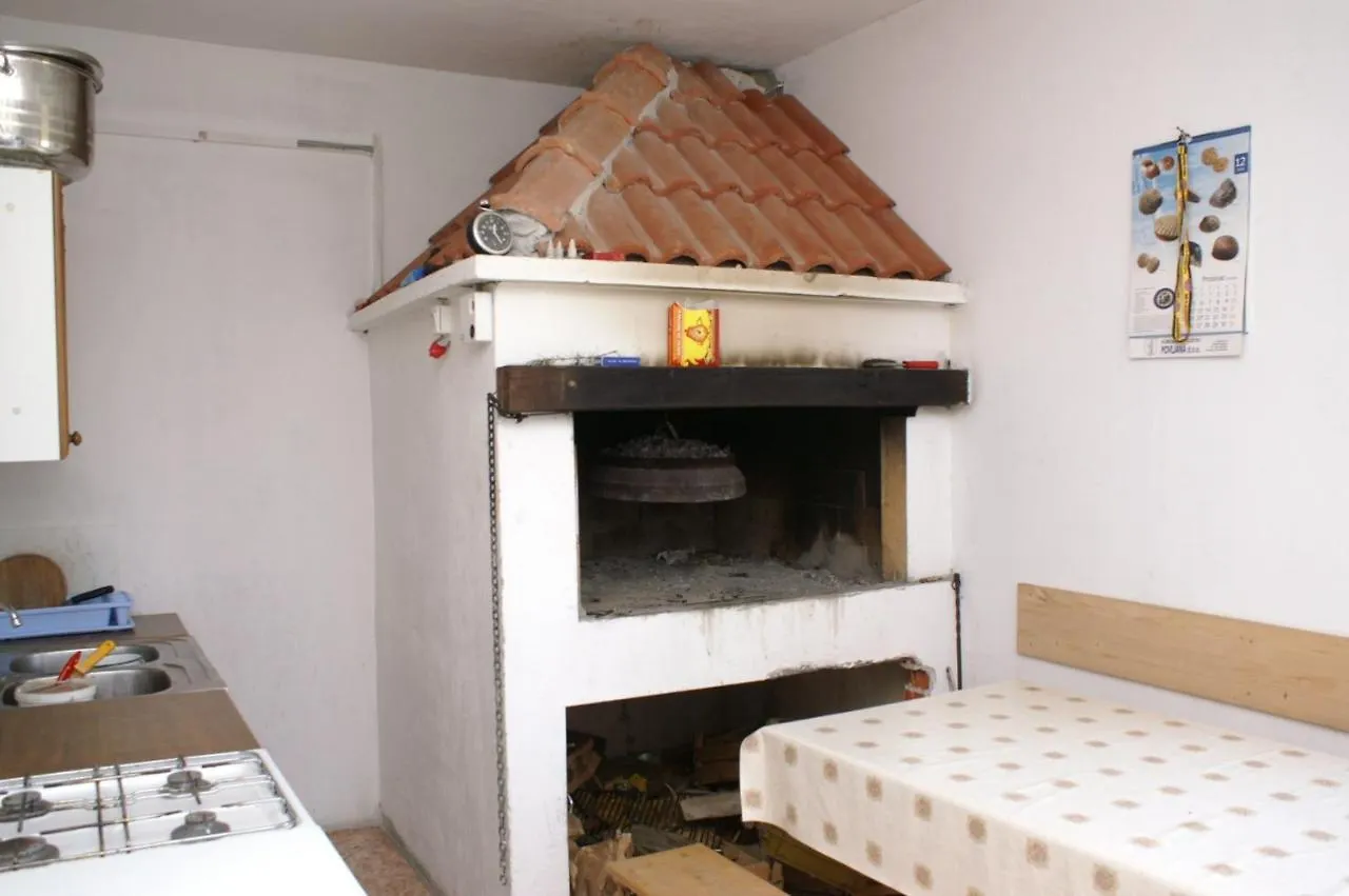 Family Friendly Seaside Apartments Povljana, Pag - 230 0*, Povljana Croatia