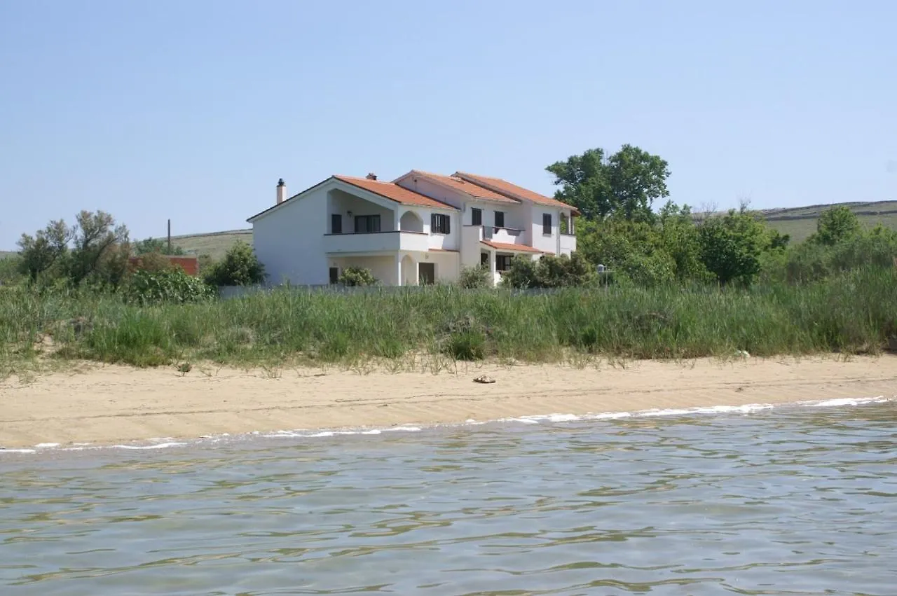 Family Friendly Seaside Apartments Povljana, Pag - 230
