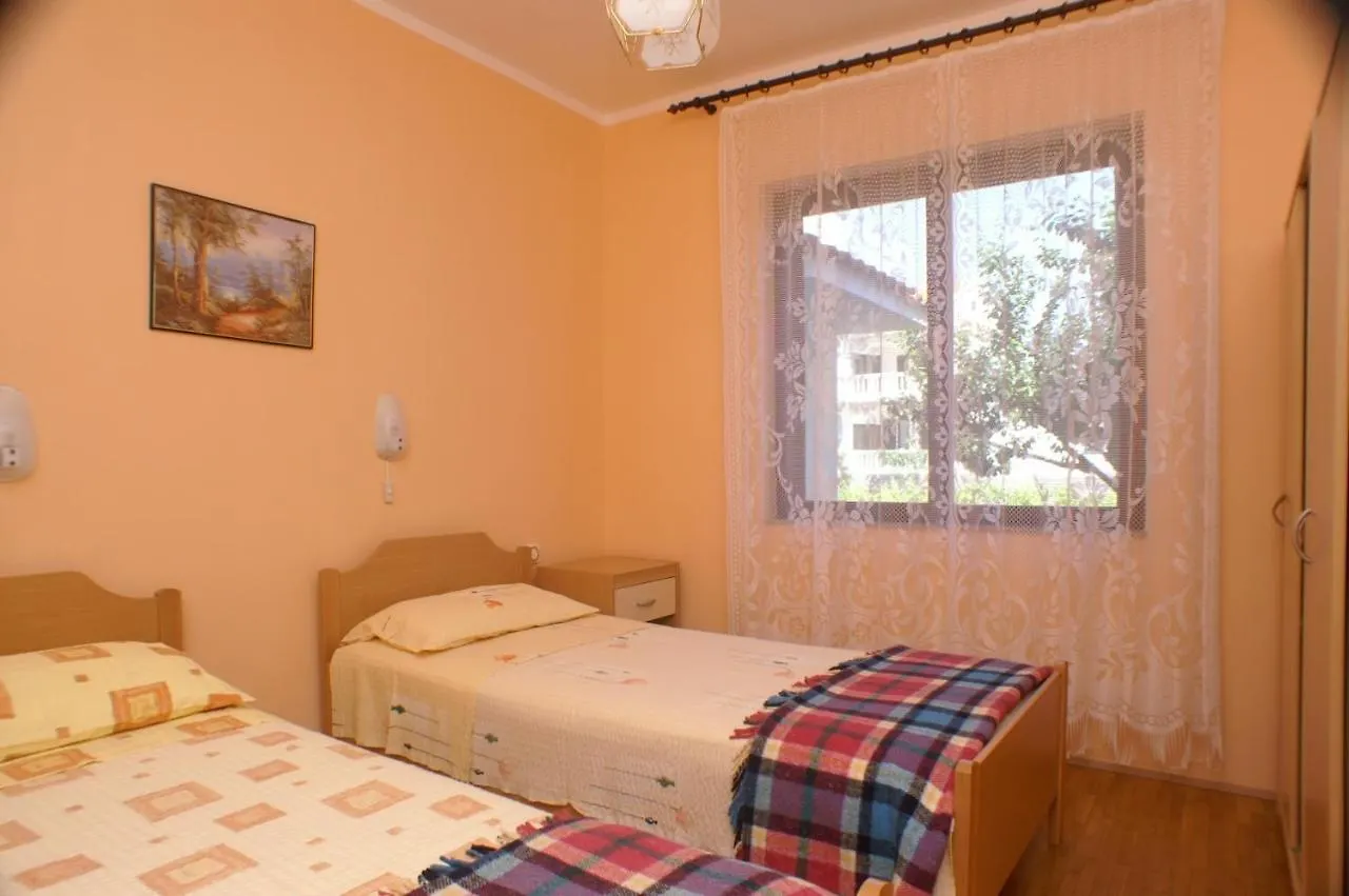 Family Friendly Seaside Apartments Povljana, Pag - 230